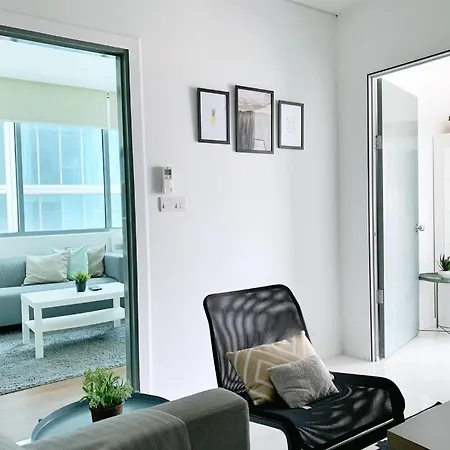 Summer Suites @Bukit Bintang Klcc By Sarah'S Lodge Kuala Lumpur Exterior photo
