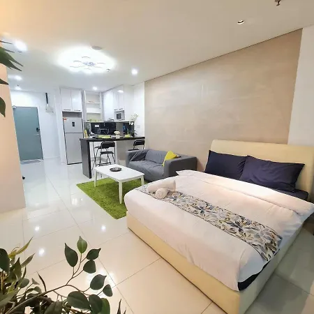 Summer Suites @Bukit Bintang Klcc By Sarah'S Lodge Kuala Lumpur Exterior photo
