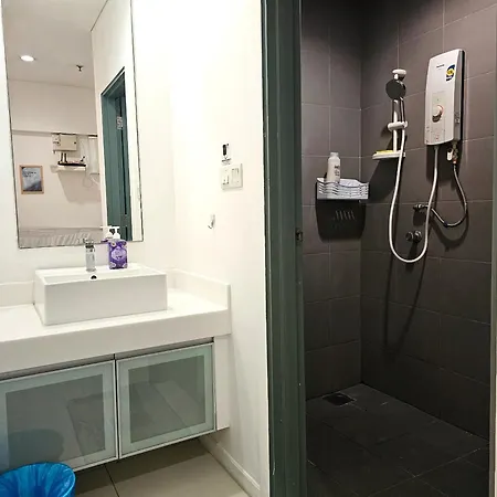 Summer Suites @Bukit Bintang Klcc By Sarah'S Lodge Kuala Lumpur Exterior photo